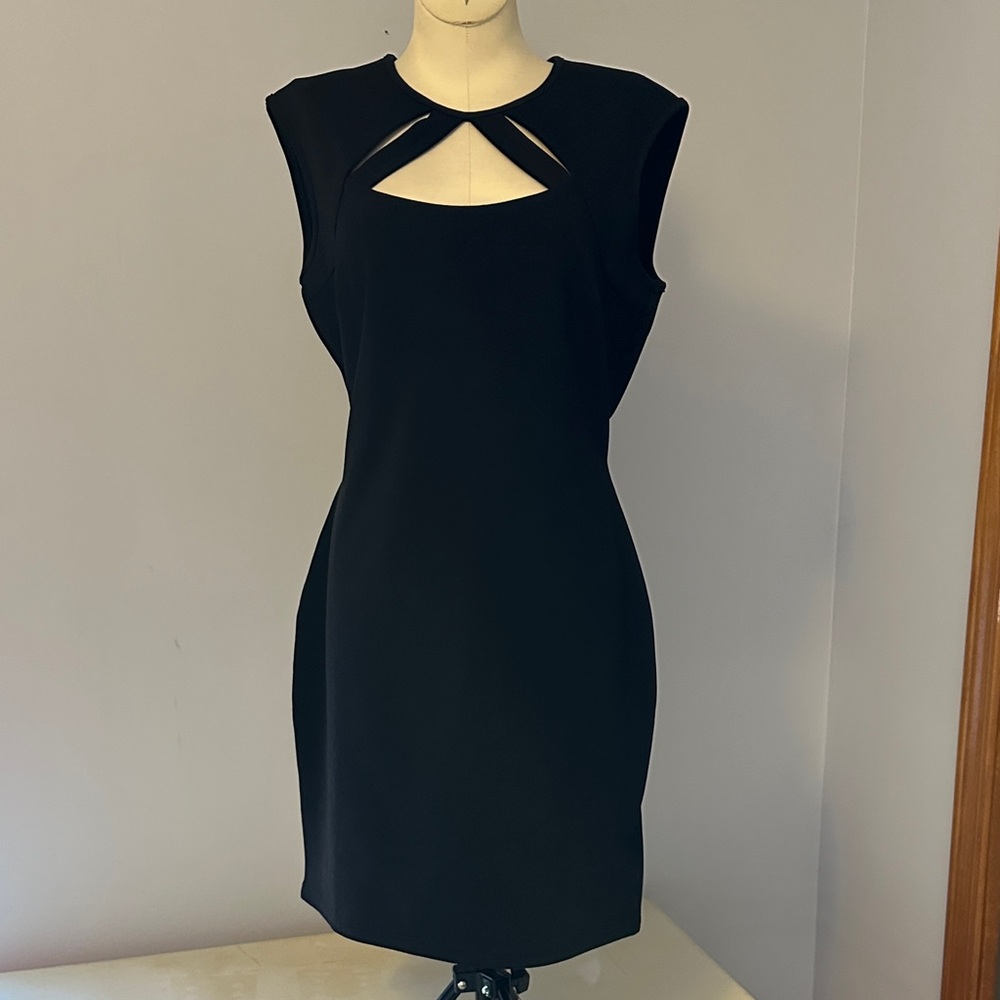 LASCANA Elegant Black Sleeveless Dress